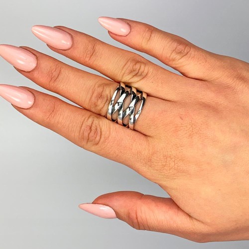 Srebrny Pierścionek Przeplatanka Próba 925 Na Palcu