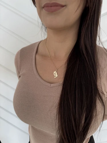 Złoty Naszyjnik Trzy Stópki Na Modelce