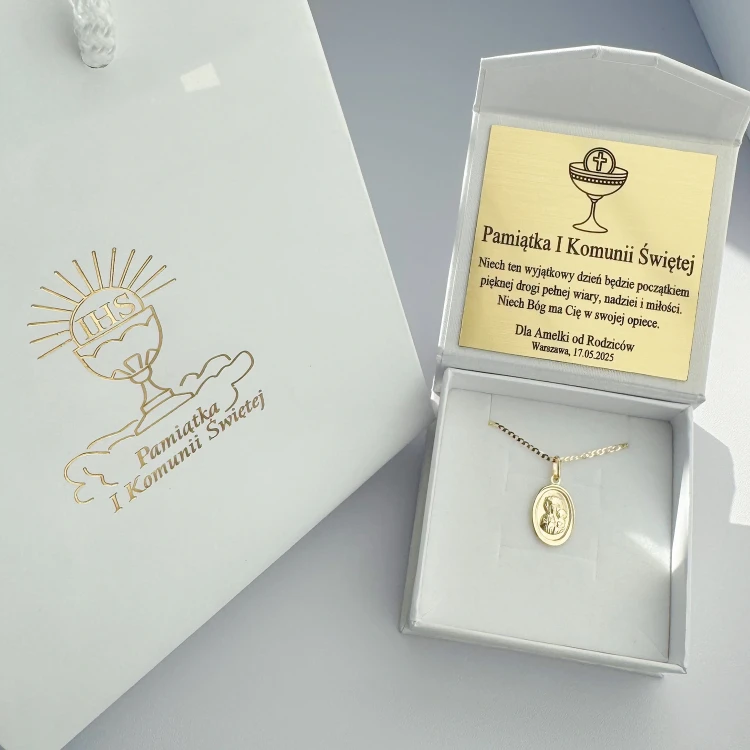 Złoty Medalik Owalny z Matką Boską Częstochowską Pr.585 w opakowaniu na komunie plus dedykacja